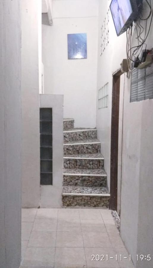 Greenkost Hostel Sintang Exterior photo